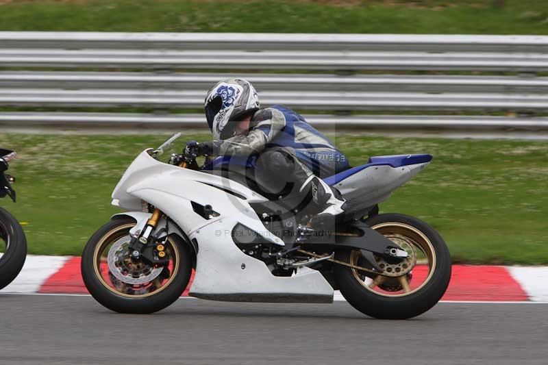 Motorcycle action photographs;Trackday digital images;brands;brands hatch photographs;event digital images;eventdigitalimages;motor racing london;no limits trackday;peter wileman photography;trackday;trackday photos