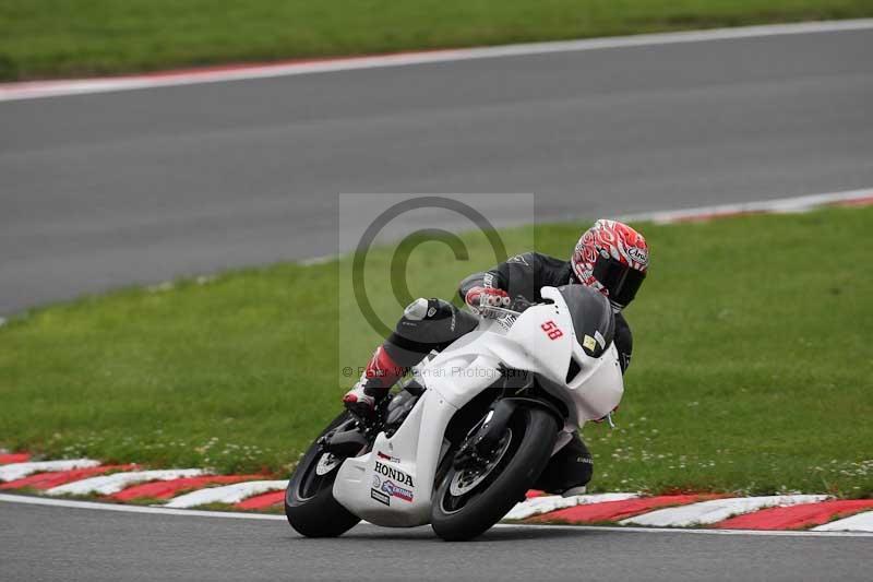 Motorcycle action photographs;Trackday digital images;brands;brands hatch photographs;event digital images;eventdigitalimages;motor racing london;no limits trackday;peter wileman photography;trackday;trackday photos