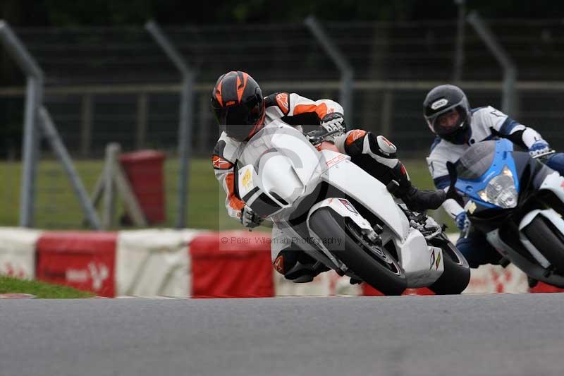 Motorcycle action photographs;Trackday digital images;brands;brands hatch photographs;event digital images;eventdigitalimages;motor racing london;no limits trackday;peter wileman photography;trackday;trackday photos