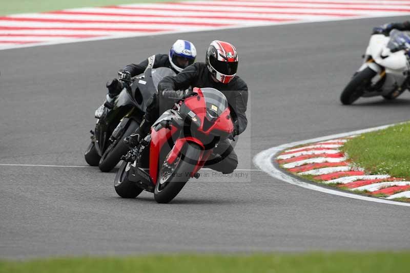 Motorcycle action photographs;Trackday digital images;brands;brands hatch photographs;event digital images;eventdigitalimages;motor racing london;no limits trackday;peter wileman photography;trackday;trackday photos