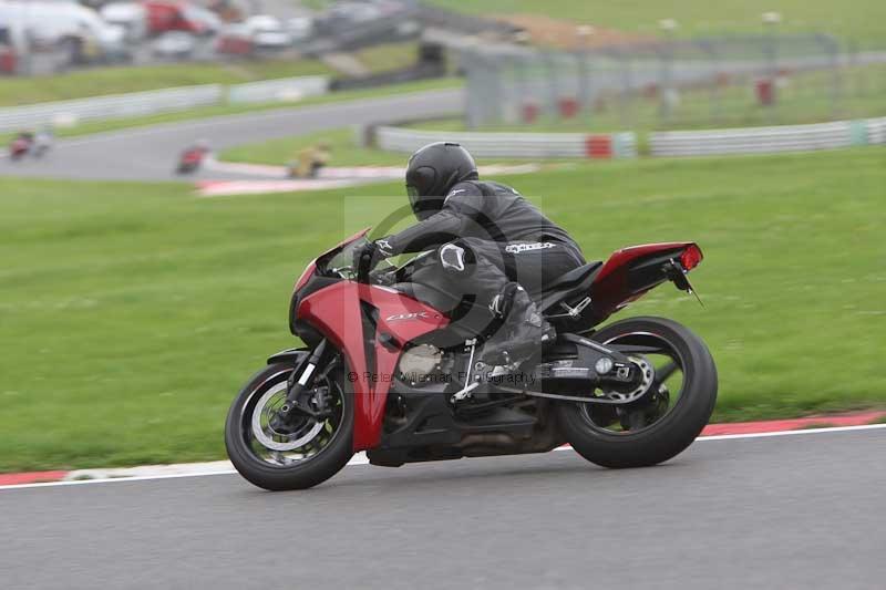 Motorcycle action photographs;Trackday digital images;brands;brands hatch photographs;event digital images;eventdigitalimages;motor racing london;no limits trackday;peter wileman photography;trackday;trackday photos