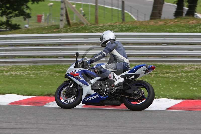 Motorcycle action photographs;Trackday digital images;brands;brands hatch photographs;event digital images;eventdigitalimages;motor racing london;no limits trackday;peter wileman photography;trackday;trackday photos