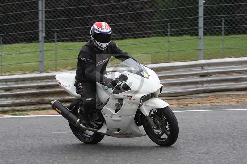 Motorcycle action photographs;Trackday digital images;brands;brands hatch photographs;event digital images;eventdigitalimages;motor racing london;no limits trackday;peter wileman photography;trackday;trackday photos