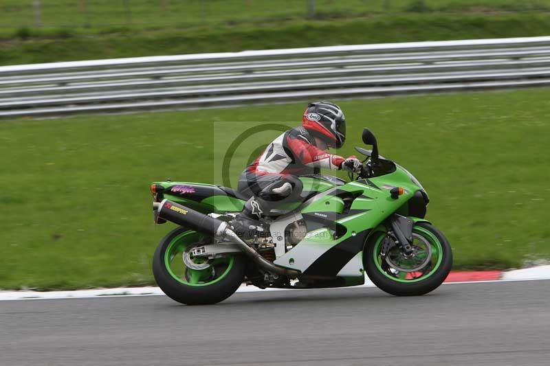 Motorcycle action photographs;Trackday digital images;brands;brands hatch photographs;event digital images;eventdigitalimages;motor racing london;no limits trackday;peter wileman photography;trackday;trackday photos