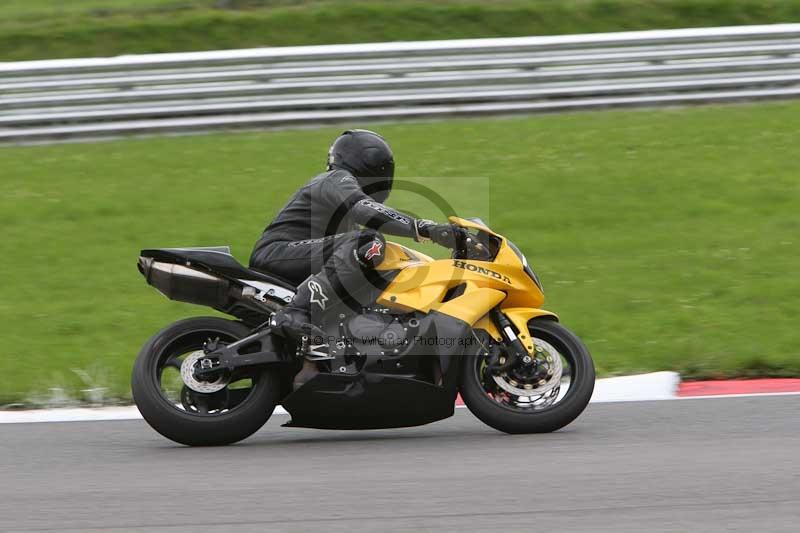 Motorcycle action photographs;Trackday digital images;brands;brands hatch photographs;event digital images;eventdigitalimages;motor racing london;no limits trackday;peter wileman photography;trackday;trackday photos