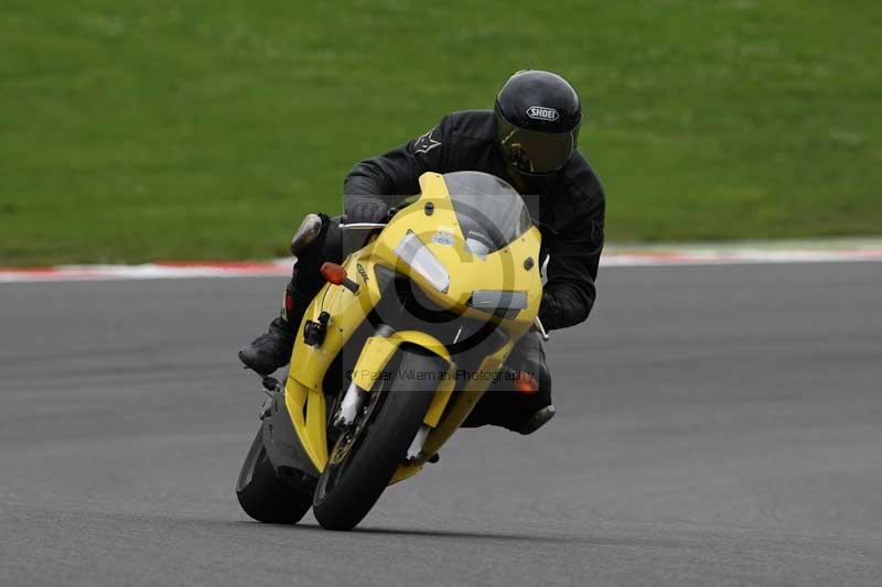 Motorcycle action photographs;Trackday digital images;brands;brands hatch photographs;event digital images;eventdigitalimages;motor racing london;no limits trackday;peter wileman photography;trackday;trackday photos