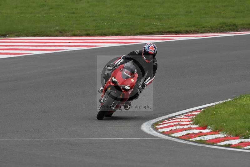 Motorcycle action photographs;Trackday digital images;brands;brands hatch photographs;event digital images;eventdigitalimages;motor racing london;no limits trackday;peter wileman photography;trackday;trackday photos