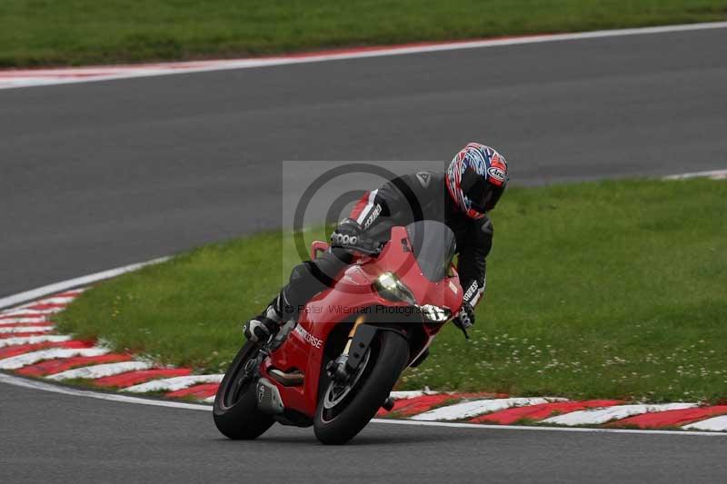 Motorcycle action photographs;Trackday digital images;brands;brands hatch photographs;event digital images;eventdigitalimages;motor racing london;no limits trackday;peter wileman photography;trackday;trackday photos