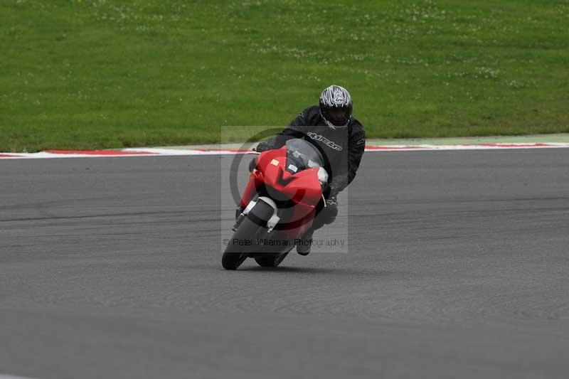 Motorcycle action photographs;Trackday digital images;brands;brands hatch photographs;event digital images;eventdigitalimages;motor racing london;no limits trackday;peter wileman photography;trackday;trackday photos