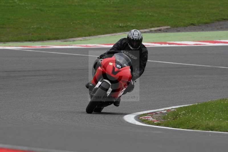 Motorcycle action photographs;Trackday digital images;brands;brands hatch photographs;event digital images;eventdigitalimages;motor racing london;no limits trackday;peter wileman photography;trackday;trackday photos