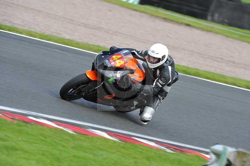 Motorcycle action photographs;Trackday digital images;event digital images;eventdigitalimages;no limits trackday;oulton park;oulton park circuit cheshire;oulton park photographs;peter wileman photography;trackday;trackday photos