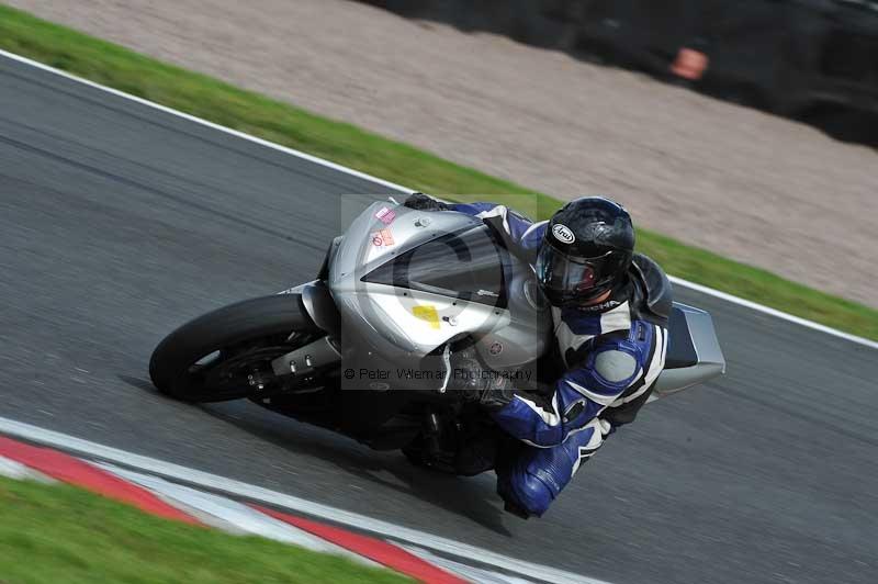 Motorcycle action photographs;Trackday digital images;event digital images;eventdigitalimages;no limits trackday;oulton park;oulton park circuit cheshire;oulton park photographs;peter wileman photography;trackday;trackday photos