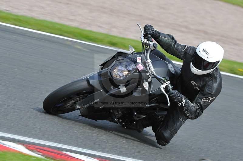 Motorcycle action photographs;Trackday digital images;event digital images;eventdigitalimages;no limits trackday;oulton park;oulton park circuit cheshire;oulton park photographs;peter wileman photography;trackday;trackday photos