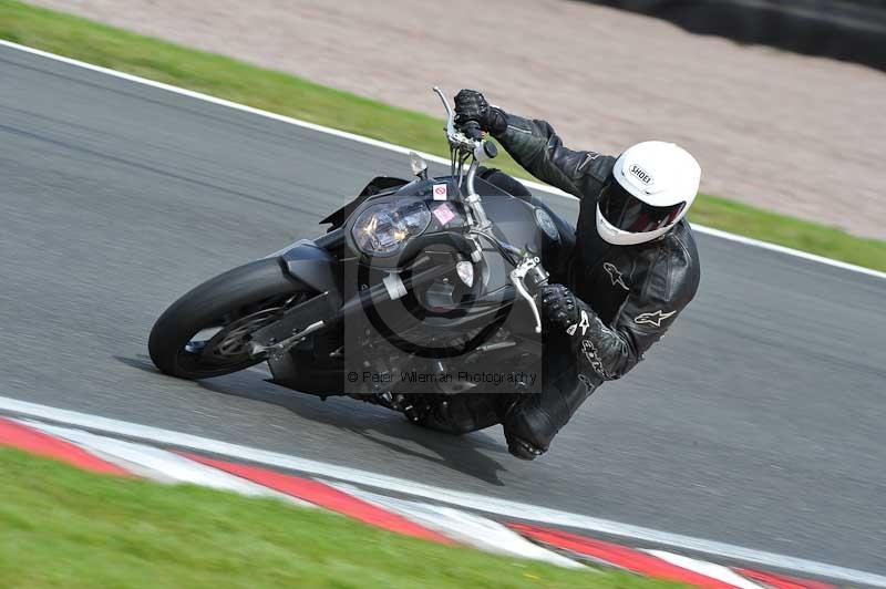 Motorcycle action photographs;Trackday digital images;event digital images;eventdigitalimages;no limits trackday;oulton park;oulton park circuit cheshire;oulton park photographs;peter wileman photography;trackday;trackday photos