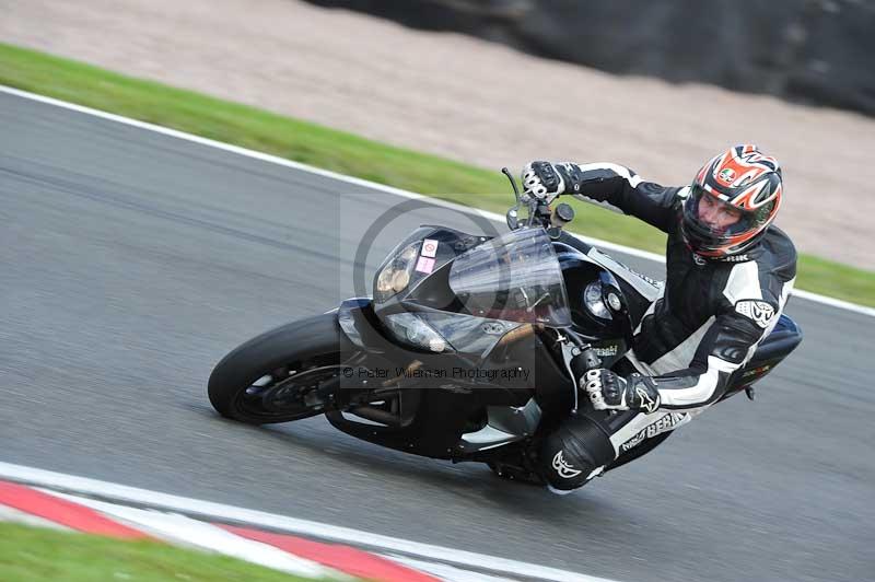 Motorcycle action photographs;Trackday digital images;event digital images;eventdigitalimages;no limits trackday;oulton park;oulton park circuit cheshire;oulton park photographs;peter wileman photography;trackday;trackday photos