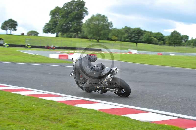 Motorcycle action photographs;Trackday digital images;event digital images;eventdigitalimages;no limits trackday;oulton park;oulton park circuit cheshire;oulton park photographs;peter wileman photography;trackday;trackday photos