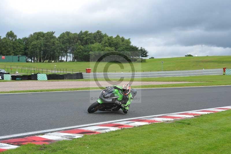 Motorcycle action photographs;Trackday digital images;event digital images;eventdigitalimages;no limits trackday;oulton park;oulton park circuit cheshire;oulton park photographs;peter wileman photography;trackday;trackday photos