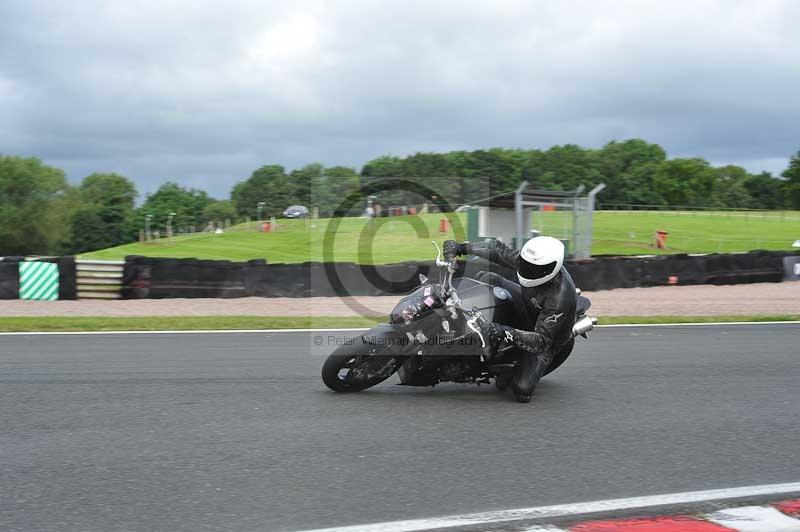 Motorcycle action photographs;Trackday digital images;event digital images;eventdigitalimages;no limits trackday;oulton park;oulton park circuit cheshire;oulton park photographs;peter wileman photography;trackday;trackday photos