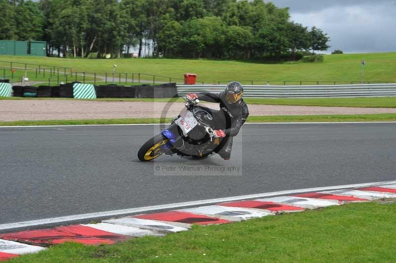 Motorcycle action photographs;Trackday digital images;event digital images;eventdigitalimages;no limits trackday;oulton park;oulton park circuit cheshire;oulton park photographs;peter wileman photography;trackday;trackday photos