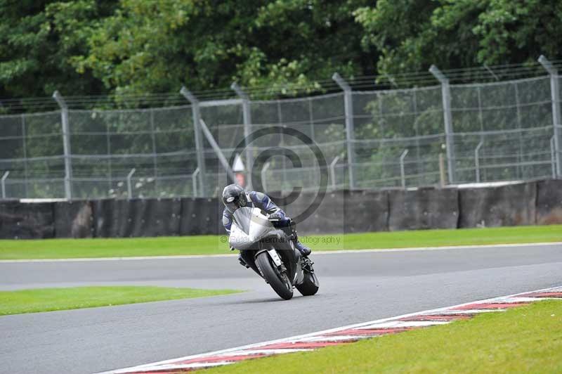 Motorcycle action photographs;Trackday digital images;event digital images;eventdigitalimages;no limits trackday;oulton park;oulton park circuit cheshire;oulton park photographs;peter wileman photography;trackday;trackday photos