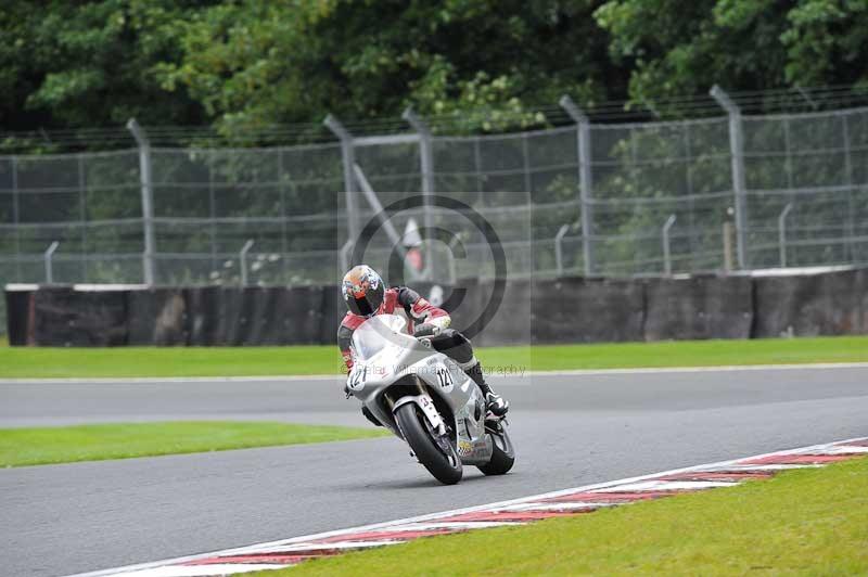 Motorcycle action photographs;Trackday digital images;event digital images;eventdigitalimages;no limits trackday;oulton park;oulton park circuit cheshire;oulton park photographs;peter wileman photography;trackday;trackday photos