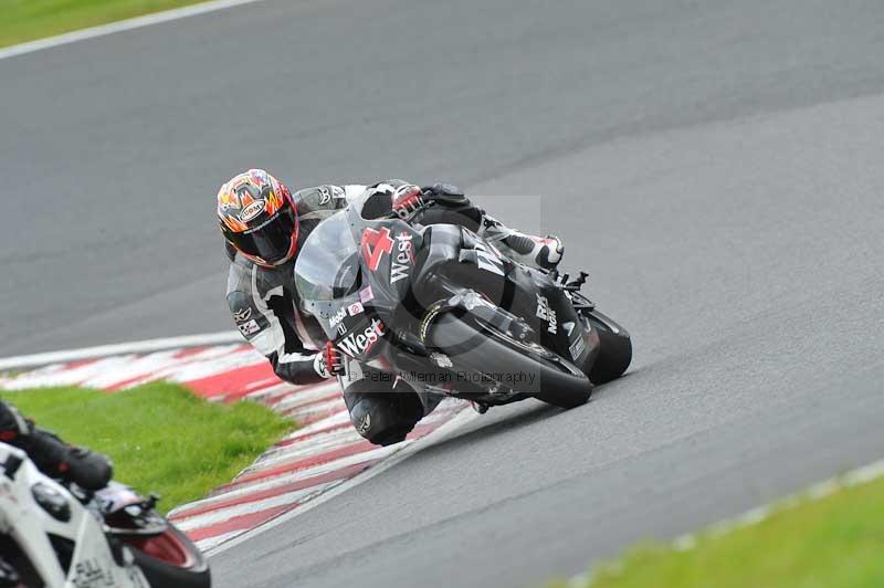 Motorcycle action photographs;Trackday digital images;event digital images;eventdigitalimages;no limits trackday;oulton park;oulton park circuit cheshire;oulton park photographs;peter wileman photography;trackday;trackday photos