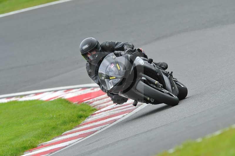 Motorcycle action photographs;Trackday digital images;event digital images;eventdigitalimages;no limits trackday;oulton park;oulton park circuit cheshire;oulton park photographs;peter wileman photography;trackday;trackday photos