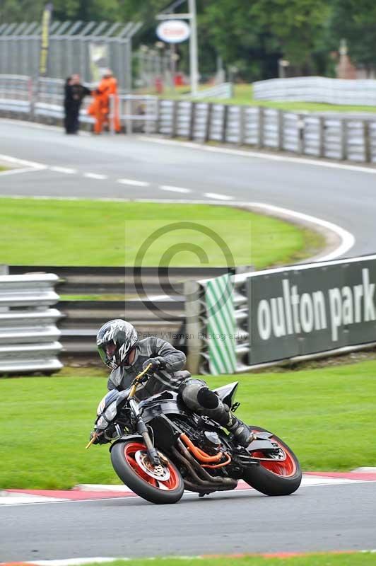 Motorcycle action photographs;Trackday digital images;event digital images;eventdigitalimages;no limits trackday;oulton park;oulton park circuit cheshire;oulton park photographs;peter wileman photography;trackday;trackday photos