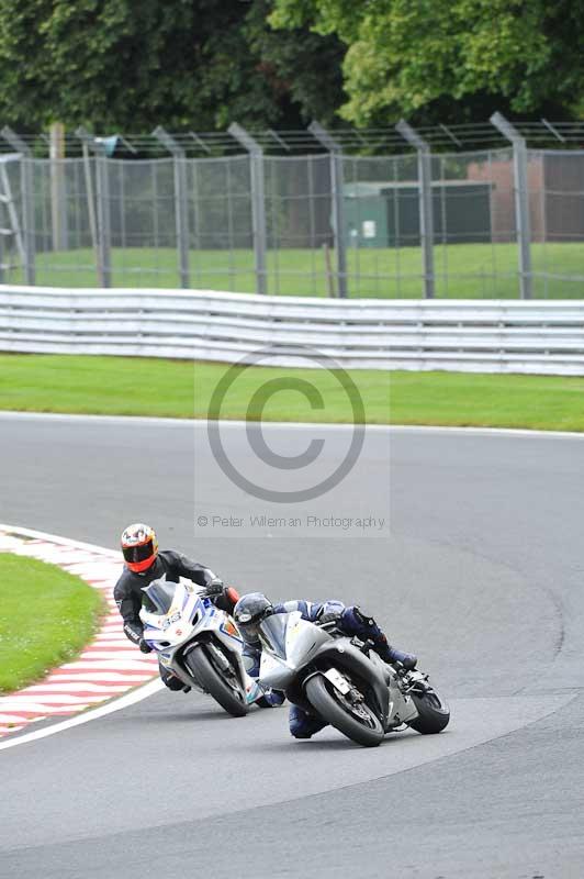 Motorcycle action photographs;Trackday digital images;event digital images;eventdigitalimages;no limits trackday;oulton park;oulton park circuit cheshire;oulton park photographs;peter wileman photography;trackday;trackday photos