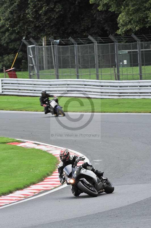 Motorcycle action photographs;Trackday digital images;event digital images;eventdigitalimages;no limits trackday;oulton park;oulton park circuit cheshire;oulton park photographs;peter wileman photography;trackday;trackday photos