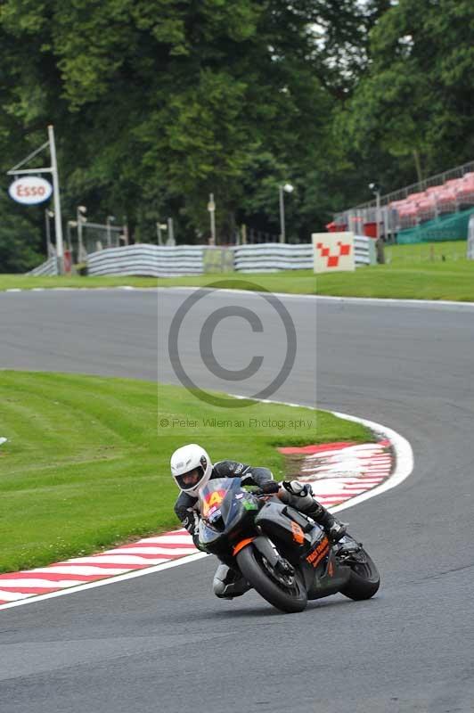 Motorcycle action photographs;Trackday digital images;event digital images;eventdigitalimages;no limits trackday;oulton park;oulton park circuit cheshire;oulton park photographs;peter wileman photography;trackday;trackday photos