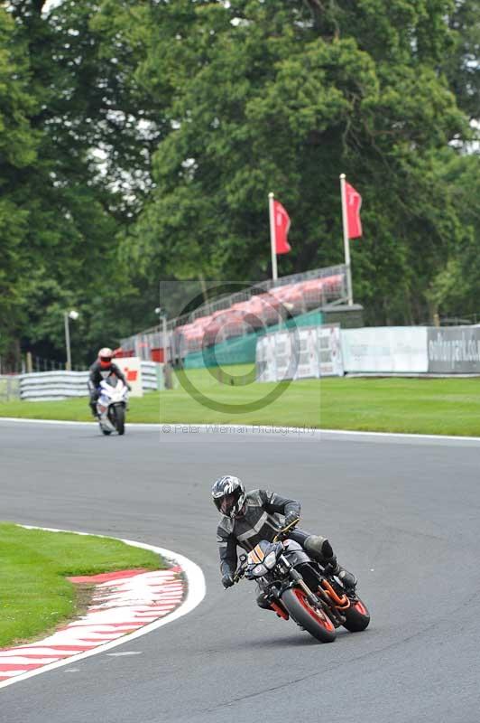 Motorcycle action photographs;Trackday digital images;event digital images;eventdigitalimages;no limits trackday;oulton park;oulton park circuit cheshire;oulton park photographs;peter wileman photography;trackday;trackday photos