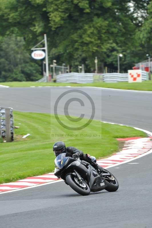 Motorcycle action photographs;Trackday digital images;event digital images;eventdigitalimages;no limits trackday;oulton park;oulton park circuit cheshire;oulton park photographs;peter wileman photography;trackday;trackday photos