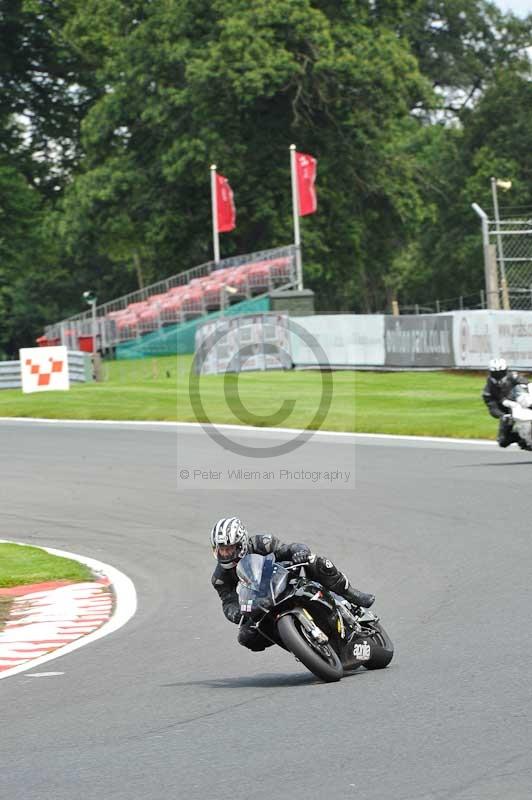 Motorcycle action photographs;Trackday digital images;event digital images;eventdigitalimages;no limits trackday;oulton park;oulton park circuit cheshire;oulton park photographs;peter wileman photography;trackday;trackday photos