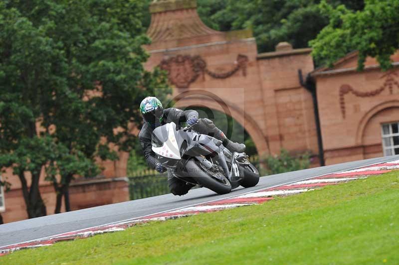 Motorcycle action photographs;Trackday digital images;event digital images;eventdigitalimages;no limits trackday;oulton park;oulton park circuit cheshire;oulton park photographs;peter wileman photography;trackday;trackday photos