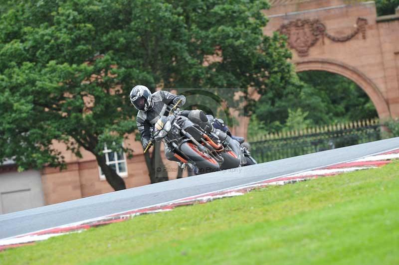 Motorcycle action photographs;Trackday digital images;event digital images;eventdigitalimages;no limits trackday;oulton park;oulton park circuit cheshire;oulton park photographs;peter wileman photography;trackday;trackday photos