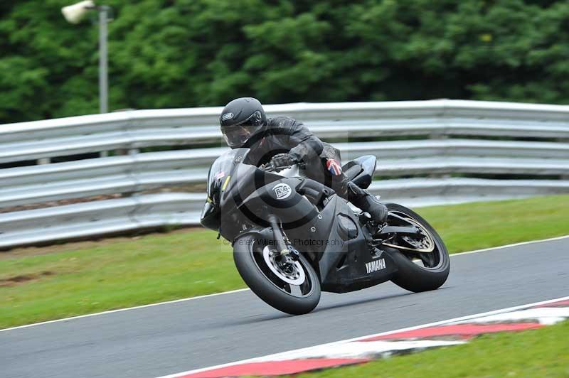 Motorcycle action photographs;Trackday digital images;event digital images;eventdigitalimages;no limits trackday;oulton park;oulton park circuit cheshire;oulton park photographs;peter wileman photography;trackday;trackday photos