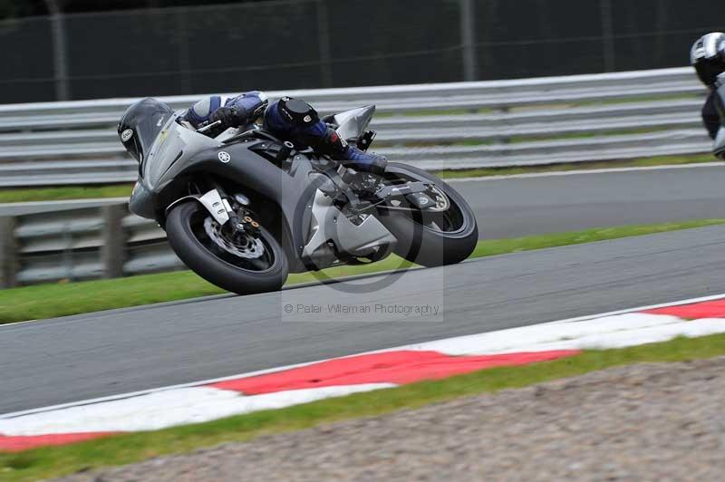 Motorcycle action photographs;Trackday digital images;event digital images;eventdigitalimages;no limits trackday;oulton park;oulton park circuit cheshire;oulton park photographs;peter wileman photography;trackday;trackday photos