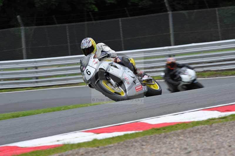 Motorcycle action photographs;Trackday digital images;event digital images;eventdigitalimages;no limits trackday;oulton park;oulton park circuit cheshire;oulton park photographs;peter wileman photography;trackday;trackday photos