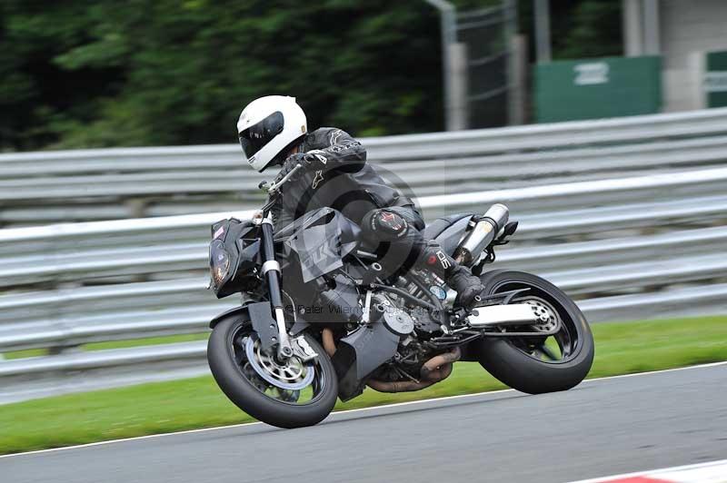 Motorcycle action photographs;Trackday digital images;event digital images;eventdigitalimages;no limits trackday;oulton park;oulton park circuit cheshire;oulton park photographs;peter wileman photography;trackday;trackday photos