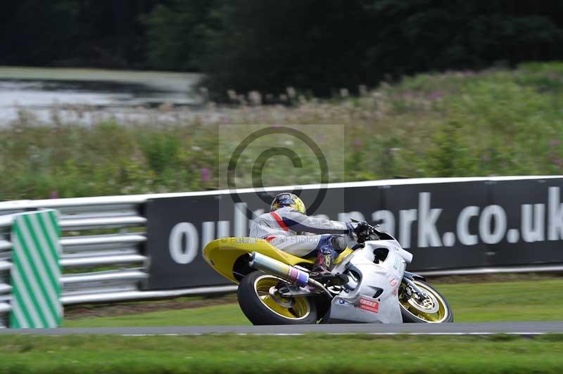 Motorcycle action photographs;Trackday digital images;event digital images;eventdigitalimages;no limits trackday;oulton park;oulton park circuit cheshire;oulton park photographs;peter wileman photography;trackday;trackday photos