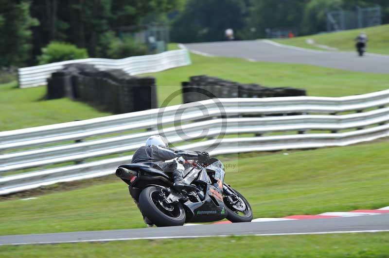 Motorcycle action photographs;Trackday digital images;event digital images;eventdigitalimages;no limits trackday;oulton park;oulton park circuit cheshire;oulton park photographs;peter wileman photography;trackday;trackday photos