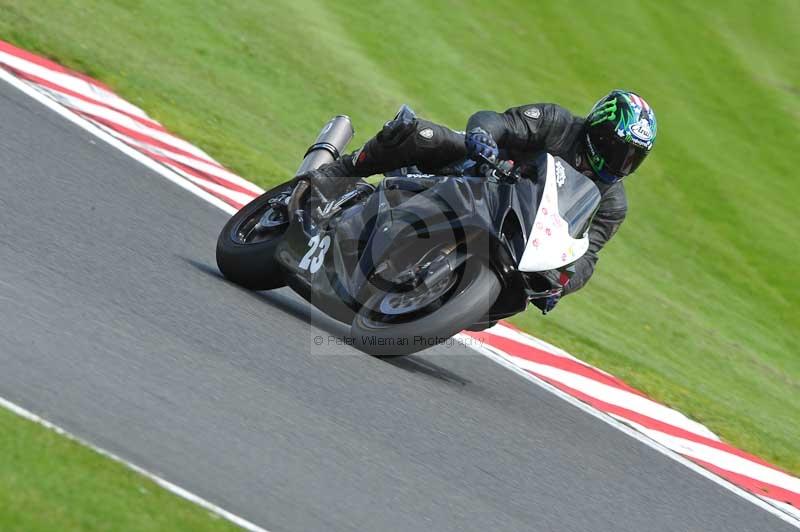 Motorcycle action photographs;Trackday digital images;event digital images;eventdigitalimages;no limits trackday;oulton park;oulton park circuit cheshire;oulton park photographs;peter wileman photography;trackday;trackday photos