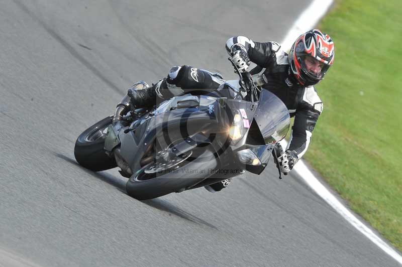 Motorcycle action photographs;Trackday digital images;event digital images;eventdigitalimages;no limits trackday;oulton park;oulton park circuit cheshire;oulton park photographs;peter wileman photography;trackday;trackday photos