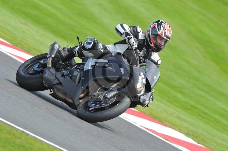 Motorcycle action photographs;Trackday digital images;event digital images;eventdigitalimages;no limits trackday;oulton park;oulton park circuit cheshire;oulton park photographs;peter wileman photography;trackday;trackday photos