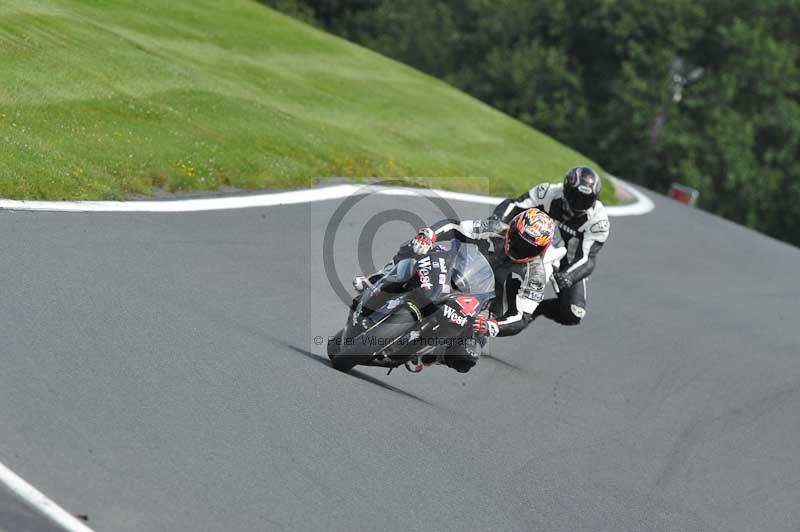 Motorcycle action photographs;Trackday digital images;event digital images;eventdigitalimages;no limits trackday;oulton park;oulton park circuit cheshire;oulton park photographs;peter wileman photography;trackday;trackday photos