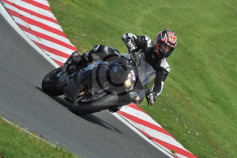 Motorcycle action photographs;Trackday digital images;event digital images;eventdigitalimages;no limits trackday;oulton park;oulton park circuit cheshire;oulton park photographs;peter wileman photography;trackday;trackday photos