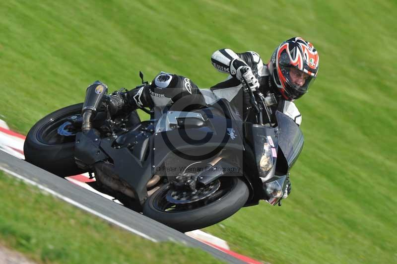 Motorcycle action photographs;Trackday digital images;event digital images;eventdigitalimages;no limits trackday;oulton park;oulton park circuit cheshire;oulton park photographs;peter wileman photography;trackday;trackday photos