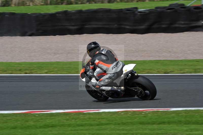 Motorcycle action photographs;Trackday digital images;event digital images;eventdigitalimages;no limits trackday;oulton park;oulton park circuit cheshire;oulton park photographs;peter wileman photography;trackday;trackday photos