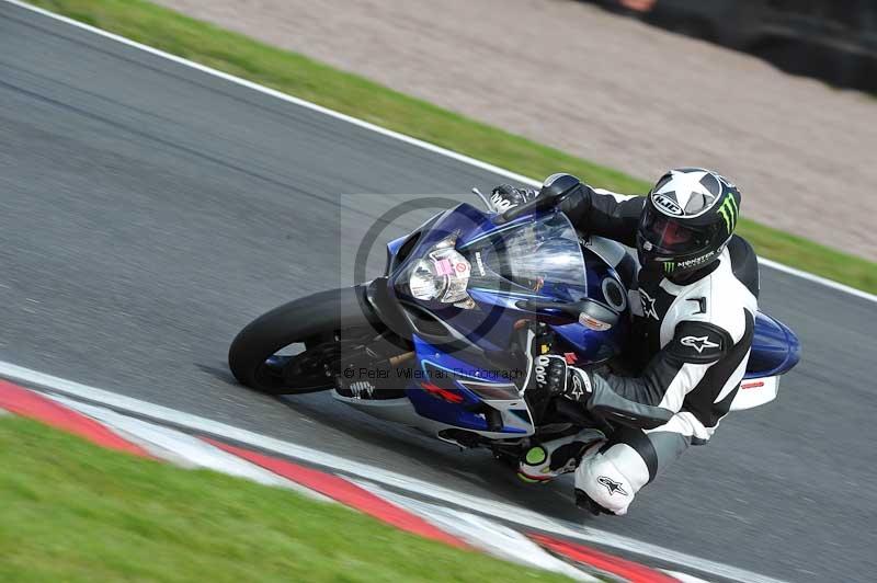 Motorcycle action photographs;Trackday digital images;event digital images;eventdigitalimages;no limits trackday;oulton park;oulton park circuit cheshire;oulton park photographs;peter wileman photography;trackday;trackday photos